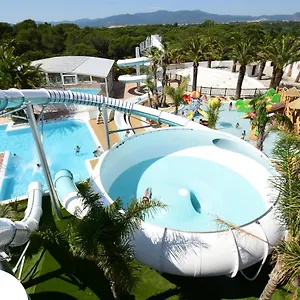 https://camping-resort-la-baume-la-palmeraie.fr-provencehotel.com